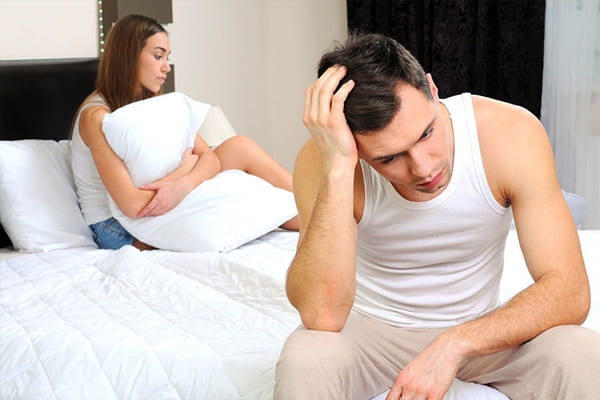 Nam giới bị rối loạn cương dương có thể làm ảnh hưởng đến chuyện chăn gối vợ chồng