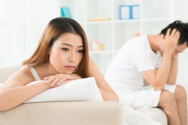 Quan hệ đau rát ở nữ giới là gì?
