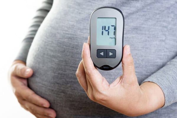 Chỉ số đường huyết tăng cao là dấu hiệu của tình trạng đái tháo đường khi mang thai